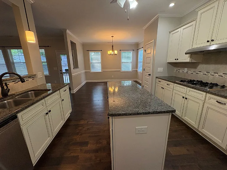 403 Cape Fear Ave — Photo 14