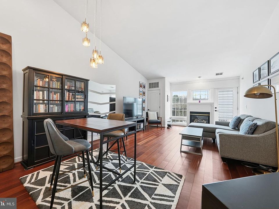 1st image of 6940 Fairfax Dr Unit 406