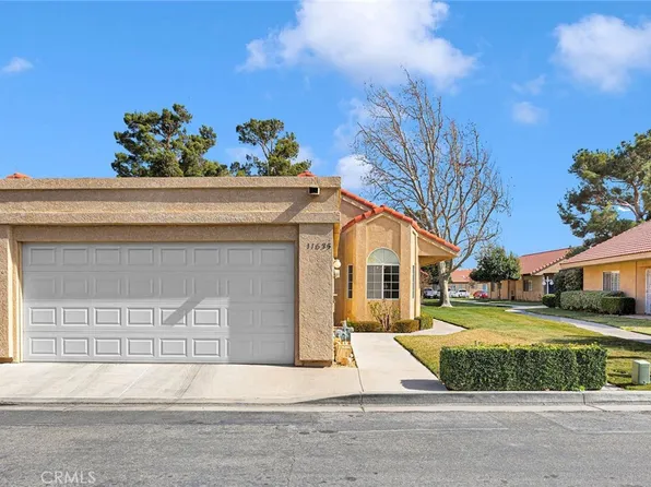 11635 Park Ln, Apple Valley, CA 92308