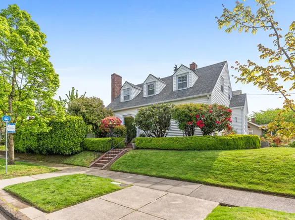 1110 Winter St NE, Salem, OR 97301