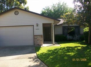 2034 Paris Ave, Redding, CA 96001