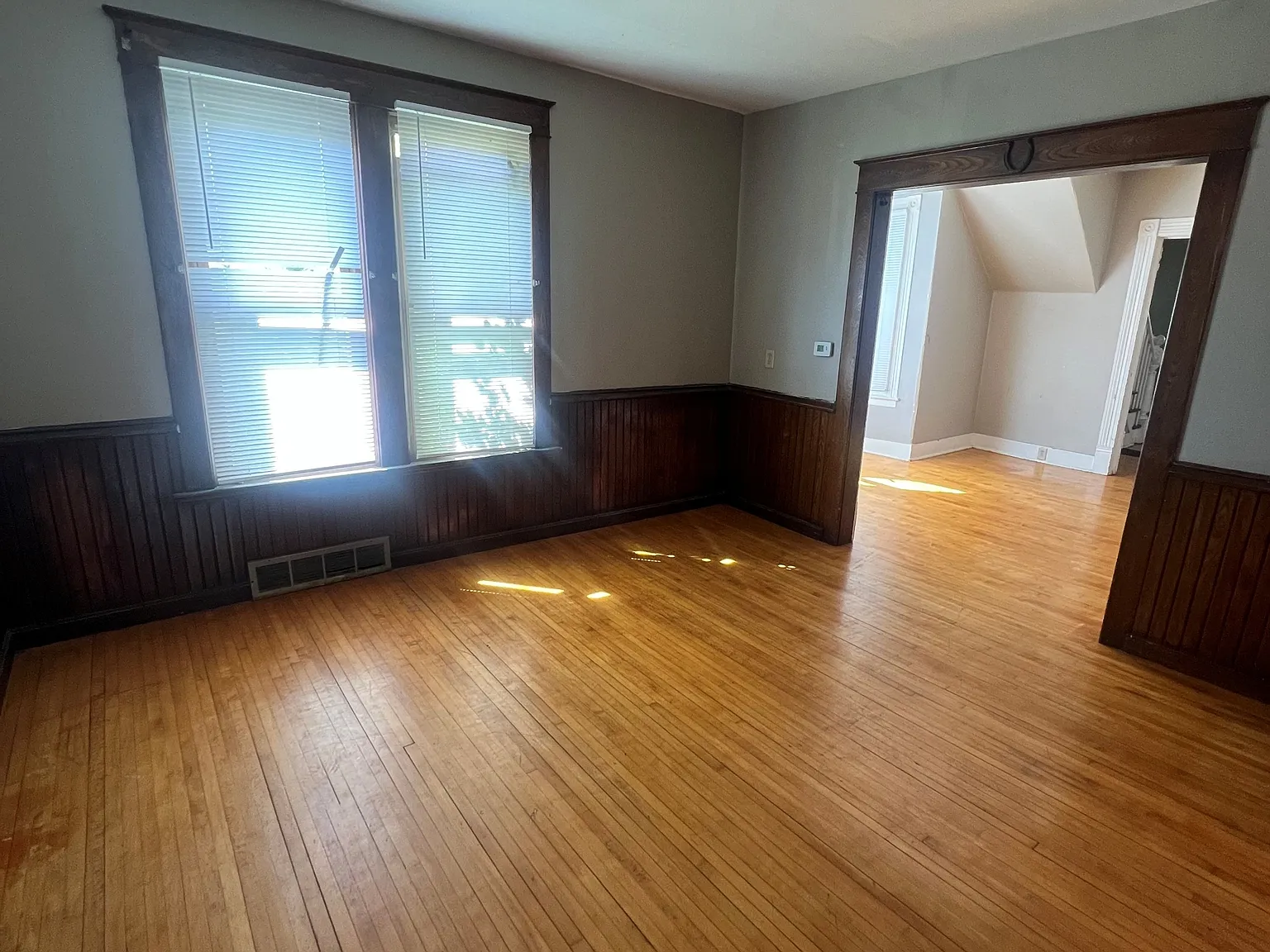 1010 Wisconsin Street - - — Photo 2