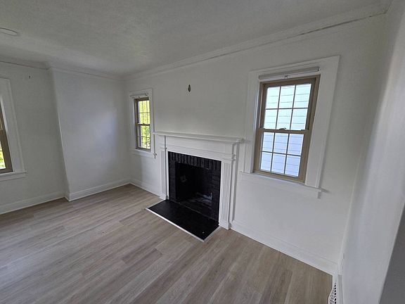 4th image of 17424 Winslow Rd #Up
