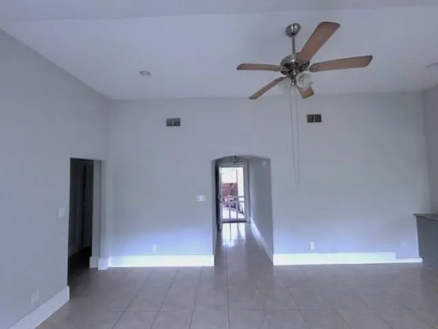 19310 Leafwood Ln — Photo 10
