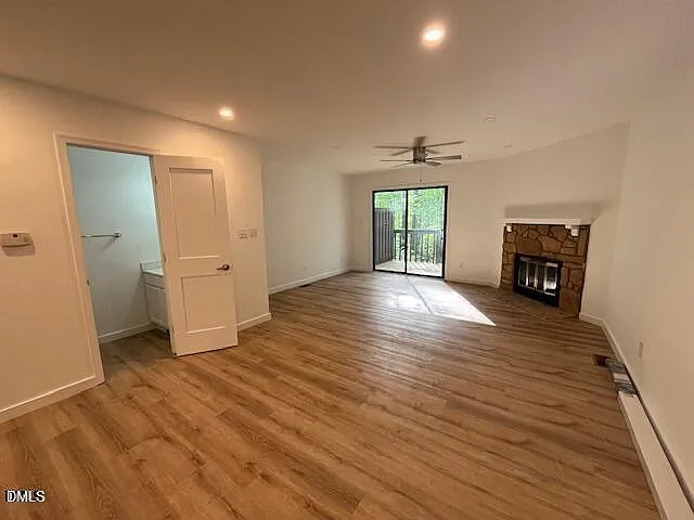 4247 The Oaks Dr — Photo 4