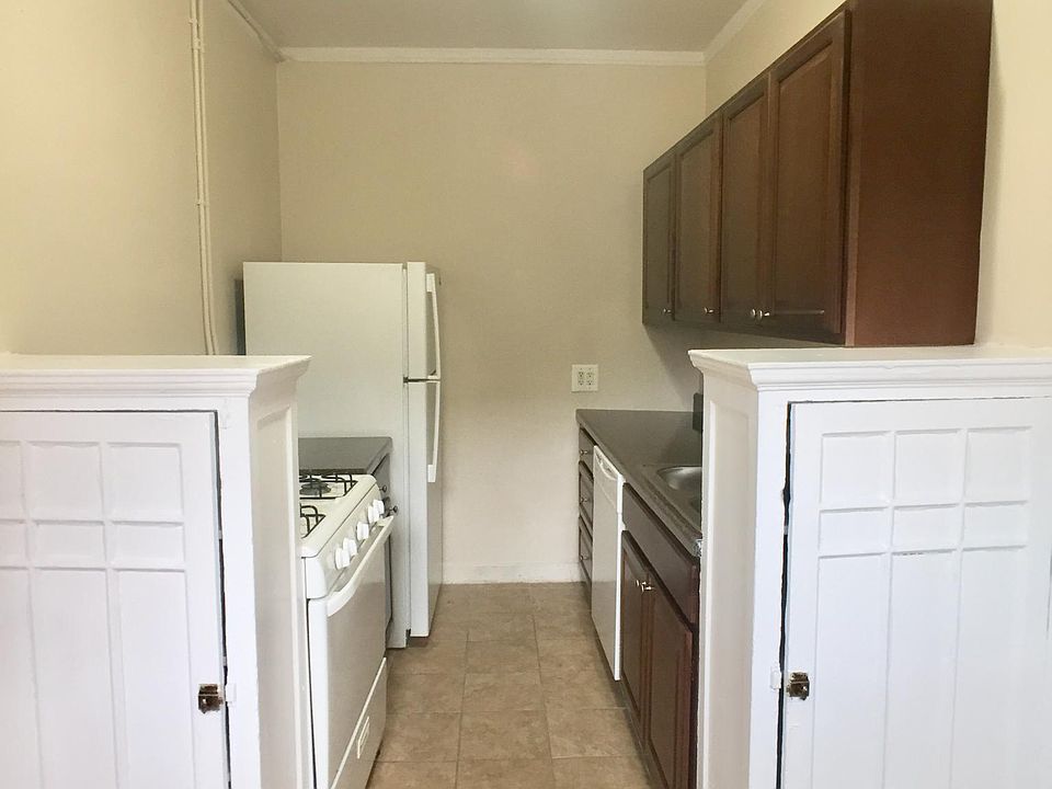 1st image of 4866 N Magnolia Ave APT 204