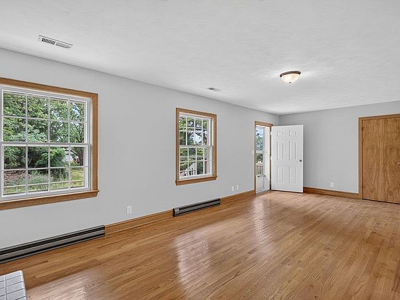 2nd image of 937 Wren Way