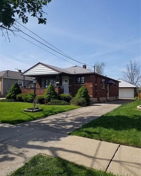 1st image of 2936 Seneca Ave
