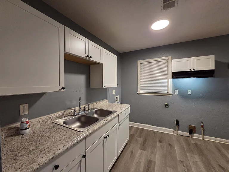 3545 Debby Dr — Photo 15