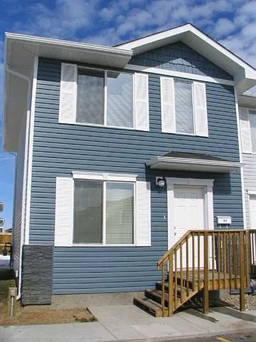 3 bed, 1.5 bath, 1120 sqft, $1,800 — Photo 2