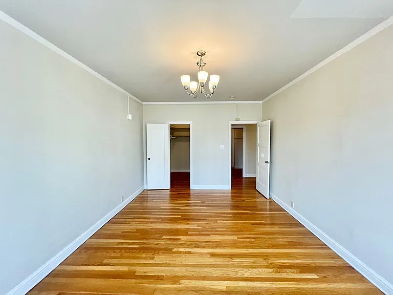 3255 Broderick St #7 — Photo 12
