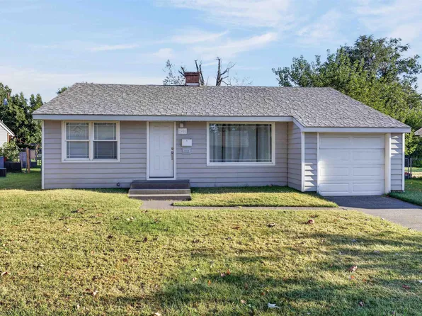 1914 W 3rd Ave, Kennewick, WA 99336