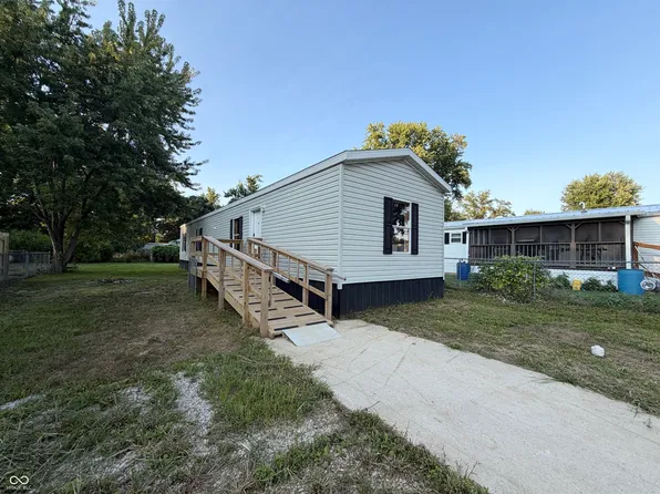 1026 Van Bibber Lake Est, Greencastle, IN 46135