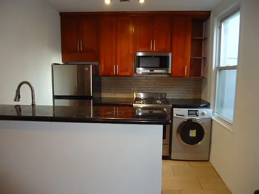 Rented by Hakeem Shahid, LREB | media 9