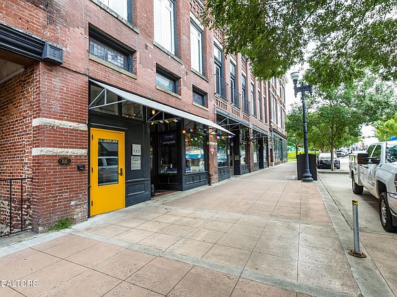 2nd image of 122 S Gay St APT B103