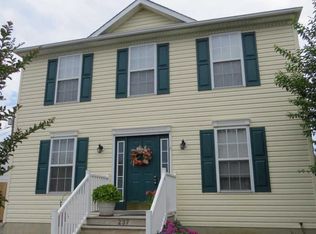 237 Hammonds Ln, Baltimore, MD 21225