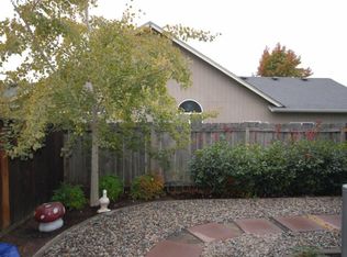 320 Exeter Ave, Eugene, OR 97404