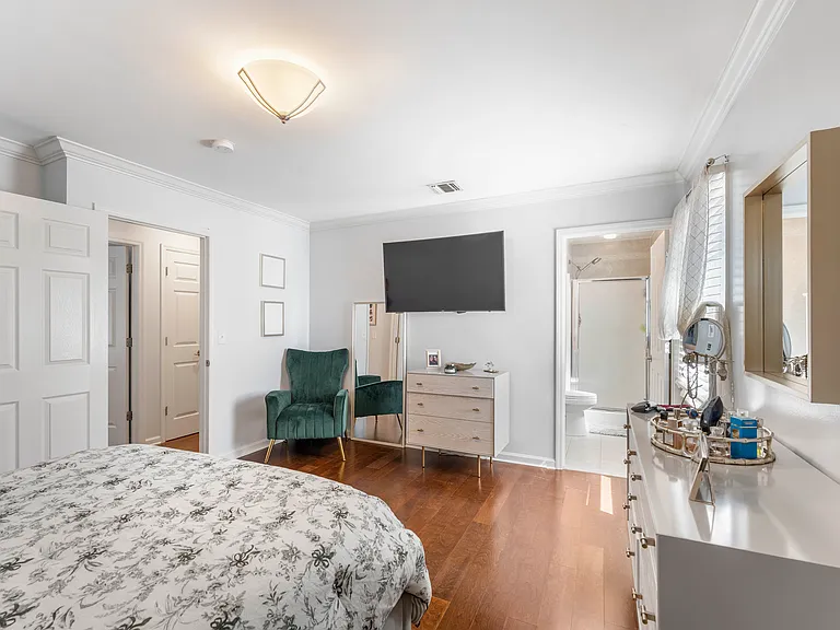 43 Passaic St #2 — Photo 9