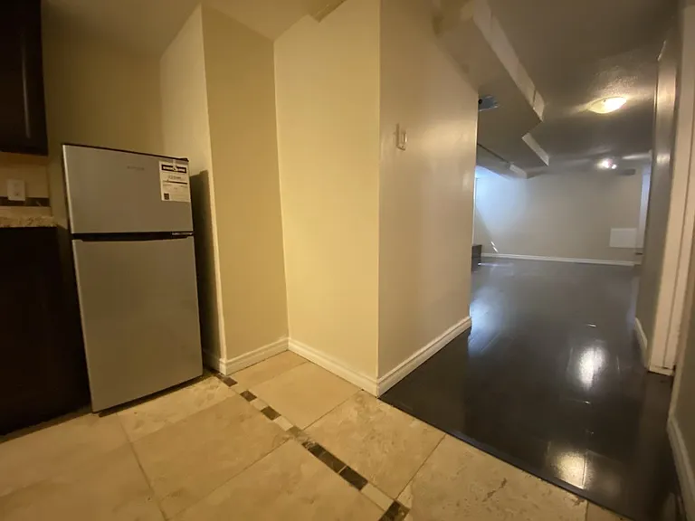 76 Eastwood Rd #X — Photo 31