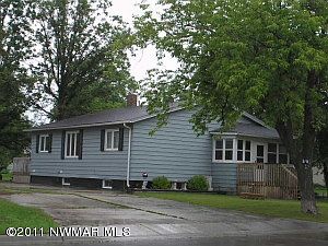 1st image of 406 2nd Ave SE