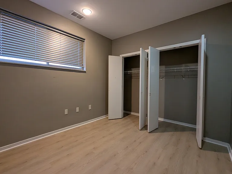 2200 N Sydenham St #1R — Photo 13