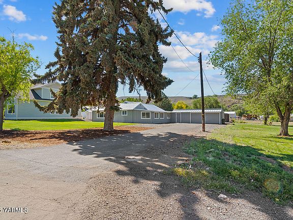 3rd image of 240 Wise Acre Rd
