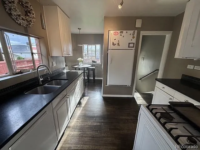 2865 Albion St — Photo 14