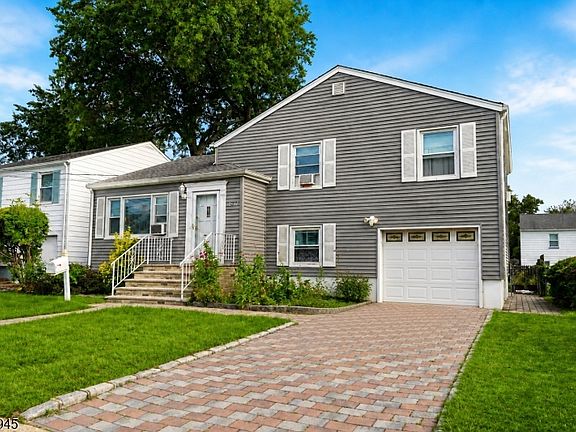 2nd image of 2522 Branford Ave