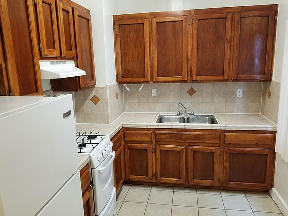 2nd image of 1267 Elysian Park Ave APT 5