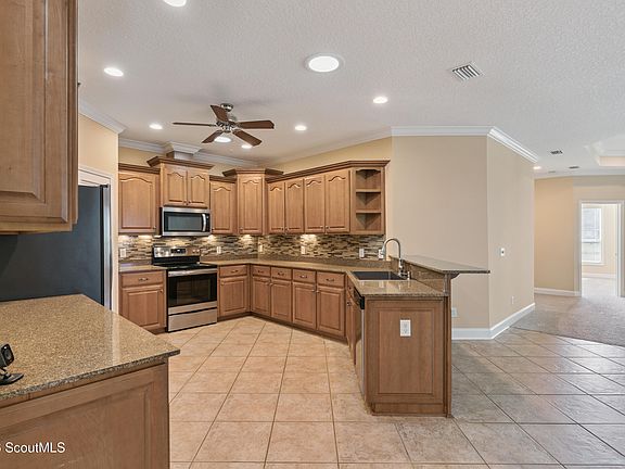 5th image of 540 Eagle Blvd