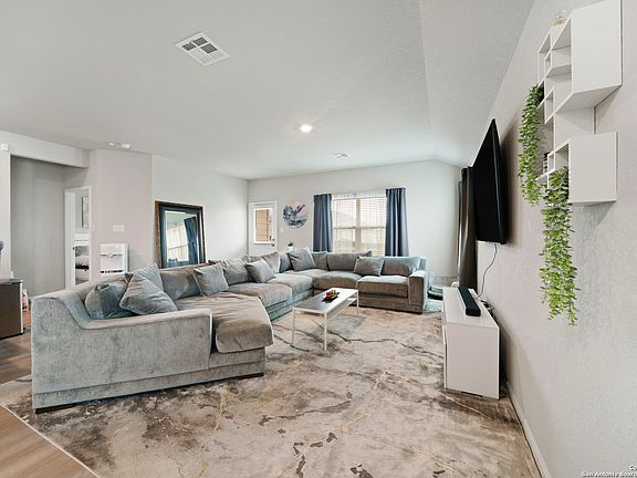 3rd image of 3523 MANOWAY BAY