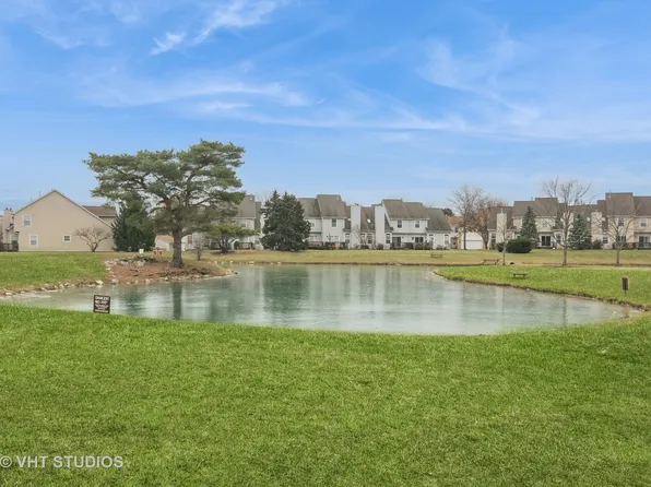 13200 W Heiden Cir Unit 2409, Lake Bluff, IL 60044