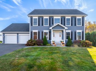 4 Amolia Farms Rd, Windsor, CT 06095