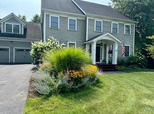 255 Boulder Hill Dr, Shelburne, VT 05482