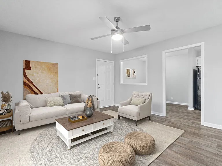 Highland Park Luxury Townhomes — Photo 7