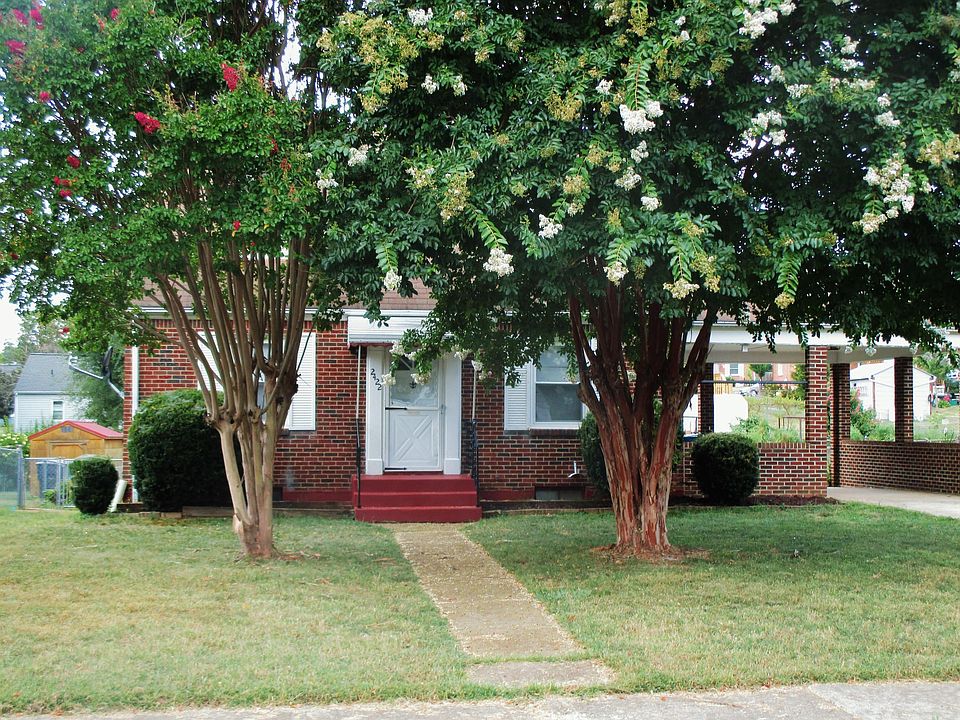 1st image of 2422 Dorchester Dr NW