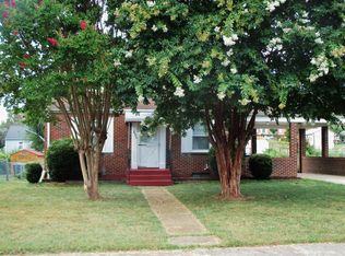 2422 Dorchester Dr NW, Roanoke, VA 24012
