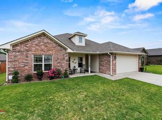 115 Brookway Ln, Longview, TX 75604