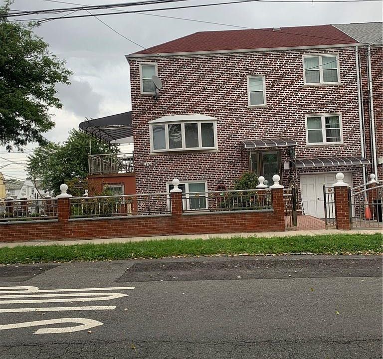 1st image of 2456 Woodhull Avenue