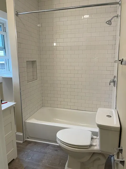 2 bed, 850 sqft, $1,600 — Photo 2