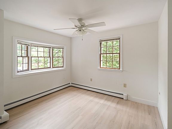 5th image of 42 Riverside Dr