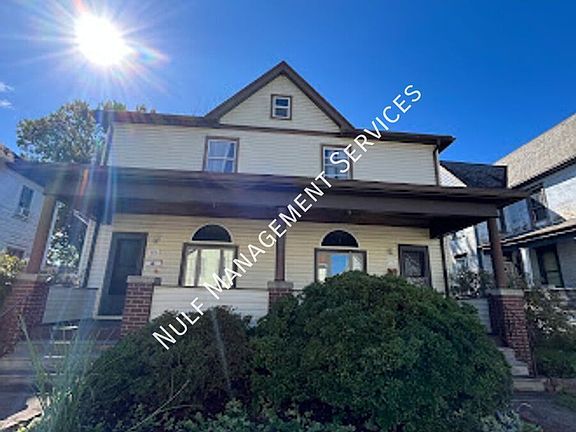 5th image of 121 4th Ave