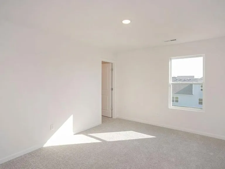 3807 Lantern Ln — Photo 16
