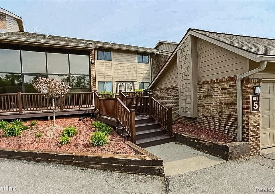 1st image of 11849 Sycamore Dr #41