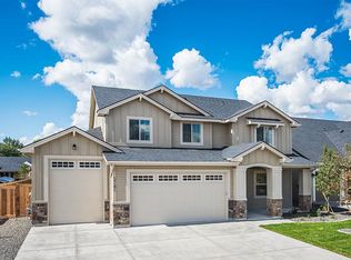 5741 N Eynsford Ave, Meridian, ID 83646