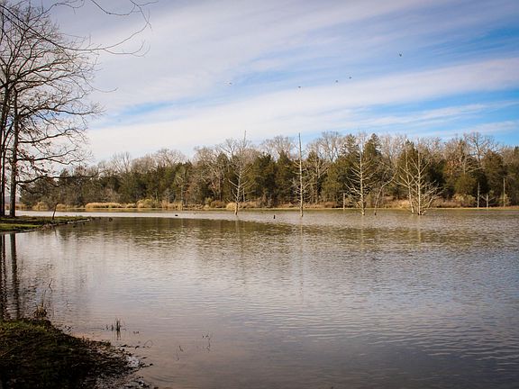 3rd image of 1425 County Road 2510