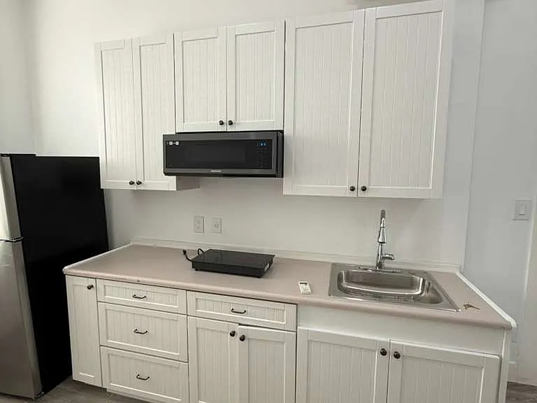 1361 Emerald Dr #1A — Photo 4