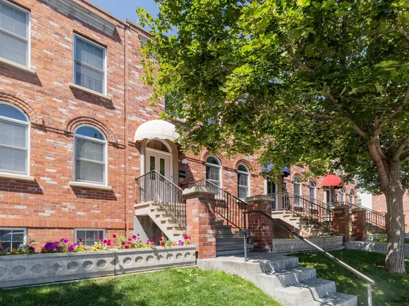 5404 Sunset Dr, Cheyenne, WY 82009