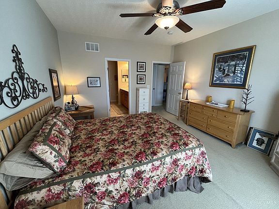 5th image of 9304 Bridgecreek Dr