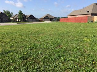 6310 57th St #30, Rogers, AR 72758